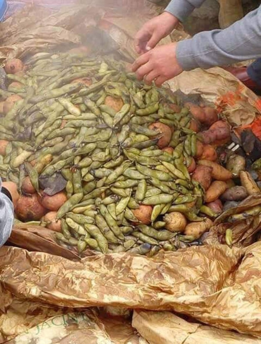 Sabores de la Tierra: Pachamanca y Huatia Ancestral