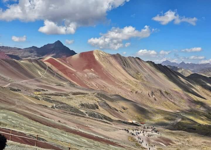 MONTANHAS COLORIDAS: Vale a pena visitá-las?